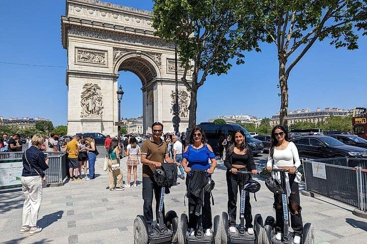 Visite de Paris en Segway avec billet pour une croisière sur la Seine