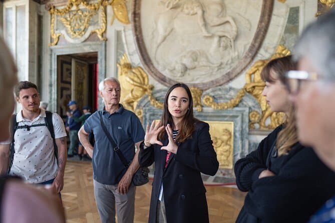 Visite du château et des jardins de Versailles en train depuis Paris avec accès coupe-file