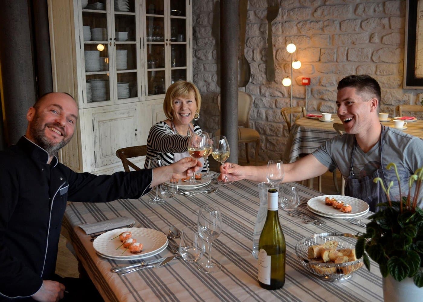 Cours de cuisine du soir à Paris : dîner français et option visite du marché